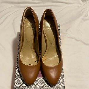 Isola eleni ll cognac pump